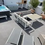 Luxury Two Bedroom With Private Roof Terrace And Hot Tub Apartamento *