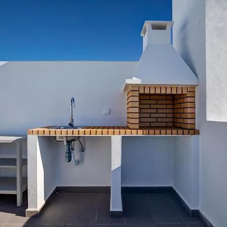 Luxury Two Bedroom With Private Roof Terrace And Hot Tub 阿尔沃尔